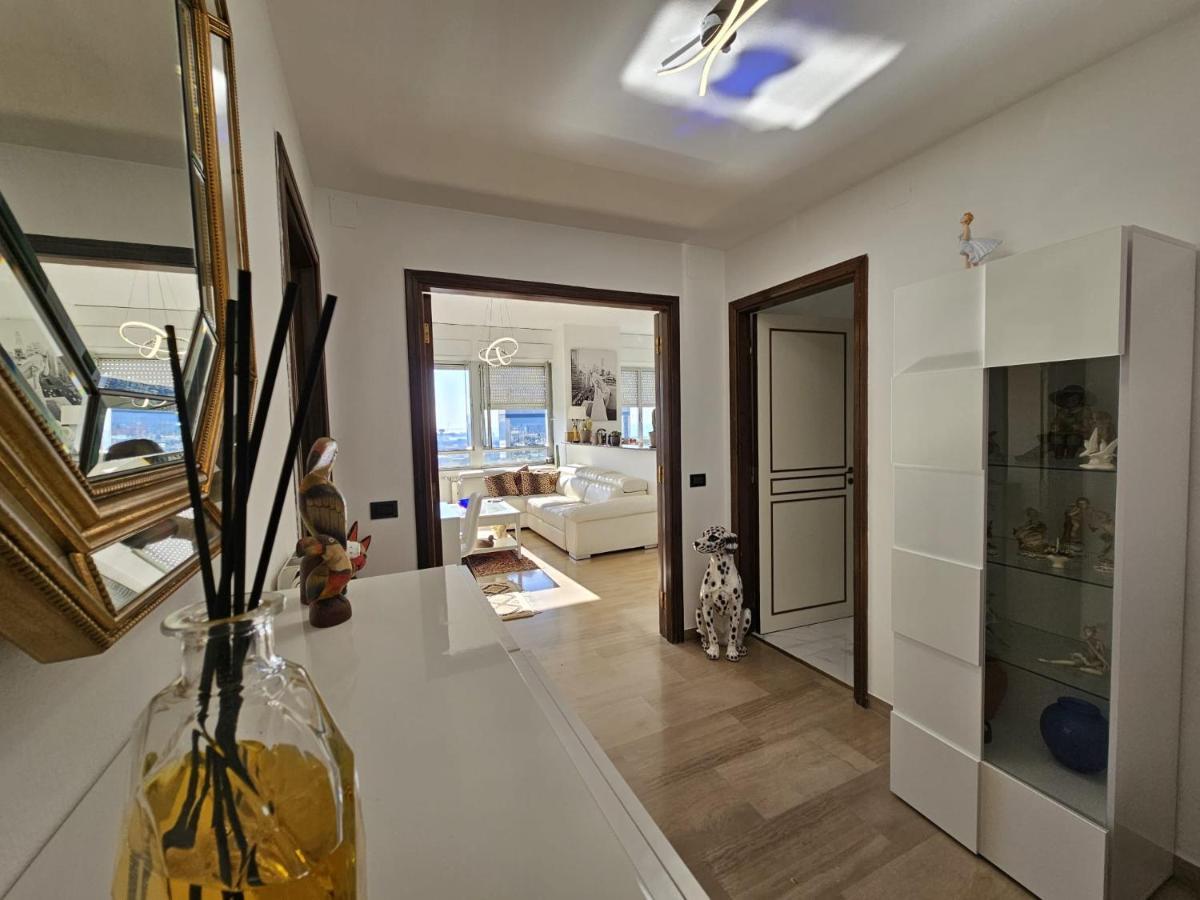 Ferienwohnung La Finestra Sul Porto Genua Exterior foto