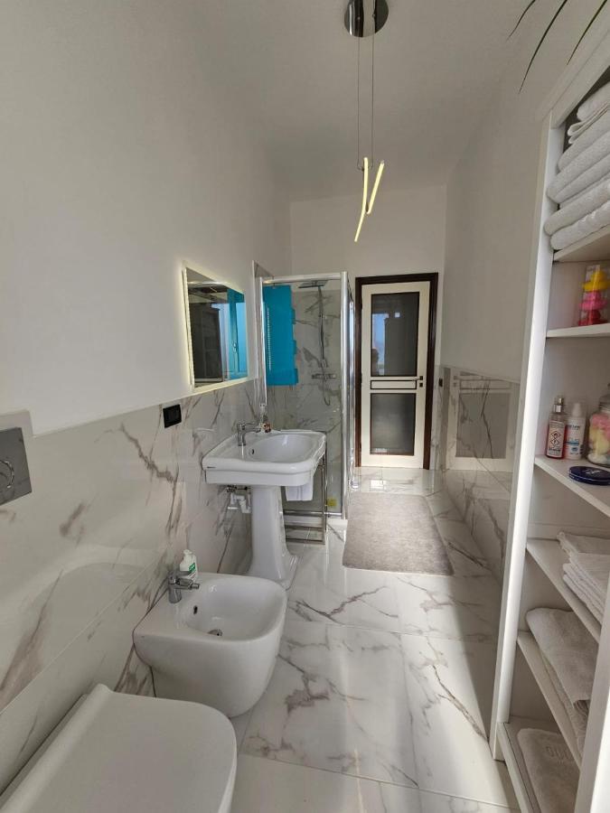 Ferienwohnung La Finestra Sul Porto Genua Exterior foto