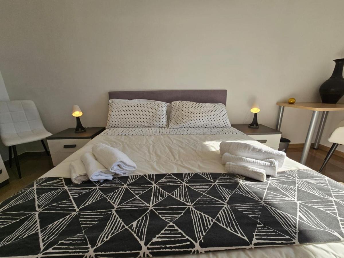 Ferienwohnung La Finestra Sul Porto Genua Exterior foto
