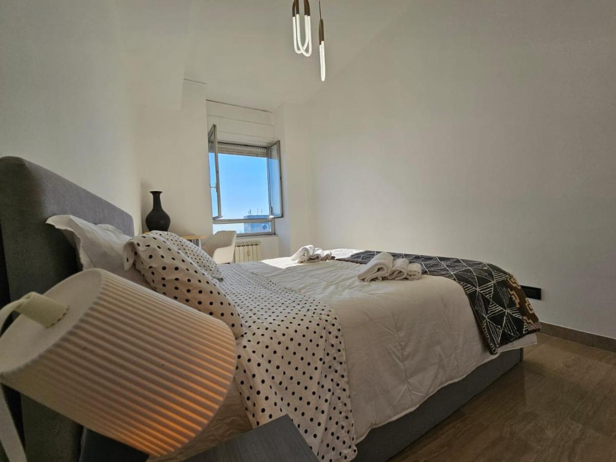 Ferienwohnung La Finestra Sul Porto Genua Exterior foto
